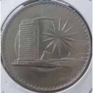 1980 MALAYSIA PARLIAMENT 1 RINGGIT COIN.