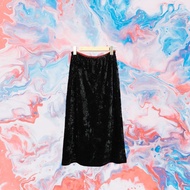 Second-Hand Gaggle Black Velvet Surface Material Elastic Waist Long Skirt G1017 [Mentaiko Vintage Su