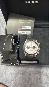 tudor black bay chrono