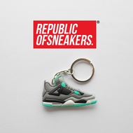 [2D KEYCHAIN] NIKE AIR JORDAN 4 RETRO "GREEN GLOW"