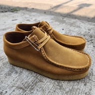 Sepatu Boots Sneakers Moctoe Wallabee Brown Suede