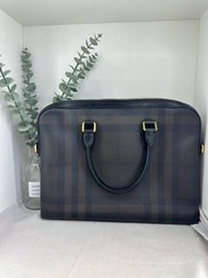 Burberry公事包