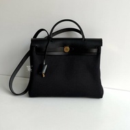 99新🆕 Hermès 愛馬仕 Herbag 31 黑色金釦