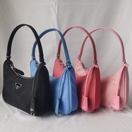 JE1 For Chat & Enquiry