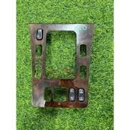 MERCEDES W210 E CLASS  CENTER  GEAR SHIFT  PANEL (WOOD) ( 2E-3A-H240 )
