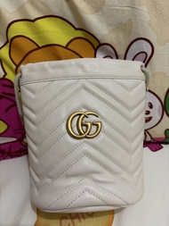 Gucci GG Marmont 絎縫水桶包