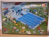 《專業火車模型》Faller H0 383 游泳池 P118情景組合模型