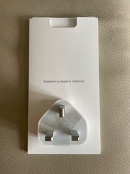 Apple iPhone 充電器（有多個）
