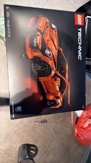 LEGO Technic Porsche 911 GT3 RS 42056