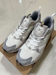 Mizuno 米津龍 Wave Rider 10 Premium 白色/淺灰