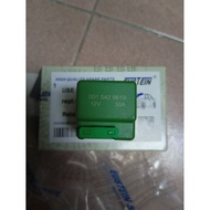 W124 W201 0015429619 RELEY （Mercedes Benz  Fuel Pump Relay W201 W124 W202 W126  V30-71-003