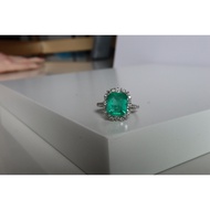 GIA certified 2.77Ct Colombian Emerald Ring with Natural diamonds in Platinum