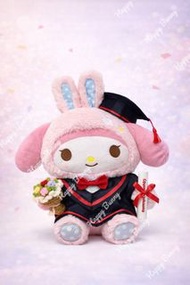 現貨🐰🐰 正版sanrio melody畢業公仔 32cm可繡名字 學士服畢業禮物 動漫周邊 Melody Hello Kitty，超人，火影忍者，手織畢業公仔，加菲貓 ，baby yoda, mif