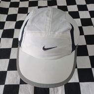 Topi nike running vintage