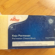 parmesan anchor blok 400 gr. keju parmesan