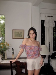 Kelyn Studio - Sundown Ruffles top (เสื้ออย่างเดียว)