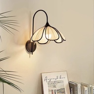 Middle-aged people2025Petal cream minimalist bedside lamp bedroom art retro French style wall lamp X