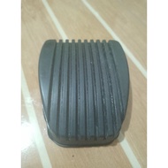 Hino AND DINA SAURUS brake and clutch pedal rubber
