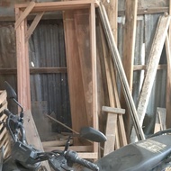 kusen pintu kayu kering/bekas