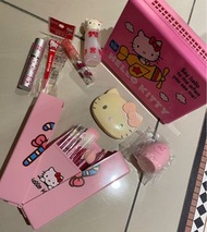 hello kitty粉色化妝刷具盒 收納盒 鏡子 旅行香水瓶空瓶 眉毛夾