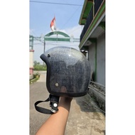 Quality RAW slim custom helmet using BALLOON LINE