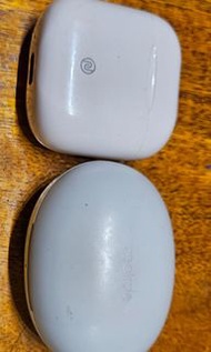 Noise and Realme earbuds