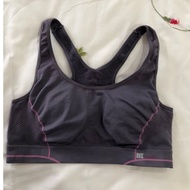 Si bra size 675/70 A dark purple wool