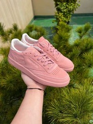 Reebok club c85 粉