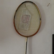 raket yonex titanium pro