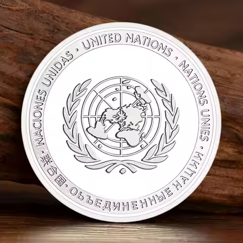 United Nations Peace Keeping Operations Collectible Coin Creative Gift Silvery Plated Flower Souveni