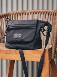 🌿全新正貨🌿MYSTERY RANCH SKA 6.3L A5帆布郵差包 休閒單肩包 斜孭袋 黑色 男女通用