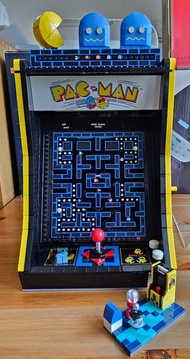 LEGO Arcade 10323 Pac-Man 連展示盒
