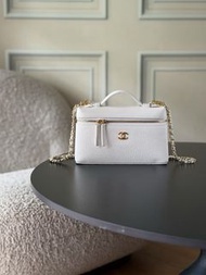 CHANEL 26A Top Handle Vanity Case Bag White Grained Leather