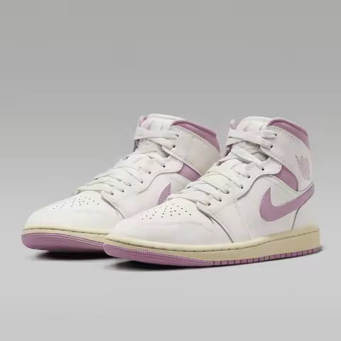 Nike genuine JORDAN women's mid top lightweight and wear-resistant basketball shoes BQ6472-162
