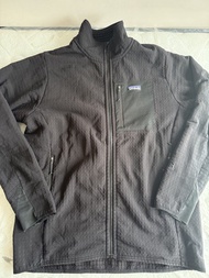 Patagonia R1 fleece jacket L. Hiking camping