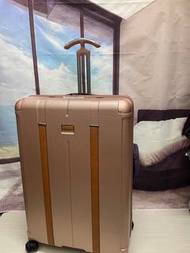 出口歐洲Coblues 30 吋歐式玫瑰金色行李箱旅行箱 Coblues 30 inch Luggage 50 x 30 x 78cm（滿足航空公司寄存規定158 cm）