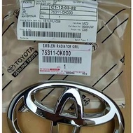 TOYOTA TGN40 INNOVA 2011-2014 FRONT GRILLE EMBLEM MARK/EMBLEM DEPAN SALONG LOGO F651 AVANZA 2012 753