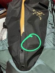 Arc'teryx Arro 16 背包