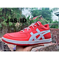 Asics Sneakers // Sports Shoes