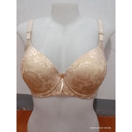 Plus size laze bra with wire on hand size 40,42,44,46 cap B and C