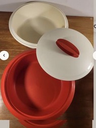 Tupperware Casserole 