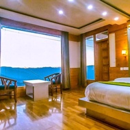 โรงแรม Humble Holiday Home Kufri S H I M L A with Lawn and Amazing View - Kūfrī