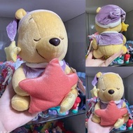 日本絕版迪士尼睡衣訓覺小熊維尼 維尼熊 Pooh Winnie the Pooh小豬Piglet屹耳Eeyore跳跳虎Tigger 毛絨公仔。Disney東京迪士尼限定 frgure吊飾扭蛋鎖匙扣小擺