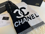 💜CHANEL 羊絨圍巾披肩 (原廠Outlet)