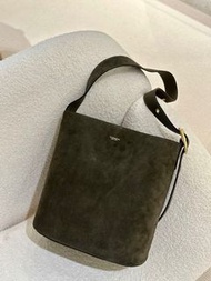 全新COACH Bleecker 28 品牌微標金屬硬件 牛皮 水桶包單肩袋 大號 橄欖綠（麂皮）CCC24-B4OL