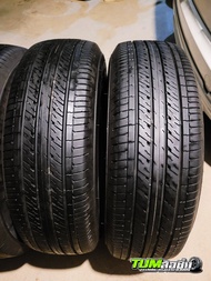 ยาง Dunlop รุ่น SP LT37 ขนาด 215/65 R16 ปลายปี 22 และ 23   ผ่านการใช้งาน วิ่งมา 9xxx กม. จำนวน (1 คู