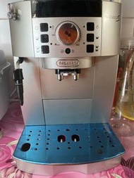 Delonghi 咖啡機