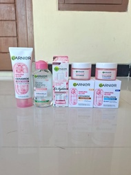 Paket Komplit 5in1 Skincare Garnier Sakura Glow Skin Barrier Simple Set - Untuk Kulit Glowing Anti R
