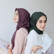 Hijab bella square // Jilbab segi empat polos