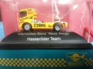收藏品出售：TRUMPETER 1/87 拖車頭 Mercedes-Bene